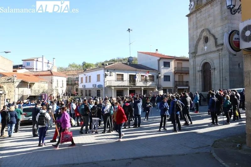 Éxito de participación en la XXV Ruta de Senderismo Arribes del Duero en Mieza / CORRAL