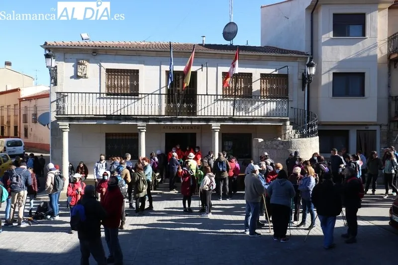 Éxito de participación en la XXV Ruta de Senderismo Arribes del Duero en Mieza / CORRAL