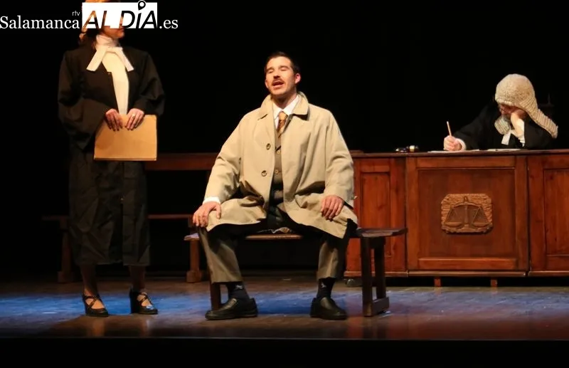 Representación de 'Trestigo de cargo' por La Lengua Teatro en Vitigudino / CORRAL