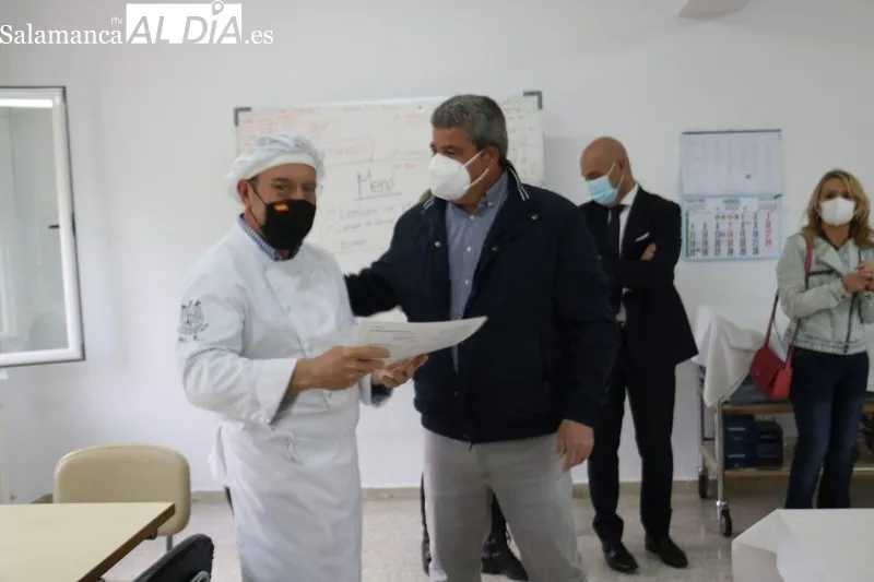 Clausura de la Acción de Formación y Empleo en Villavieja de Yeltes de 'Cocina y cáterin' / CORRAL