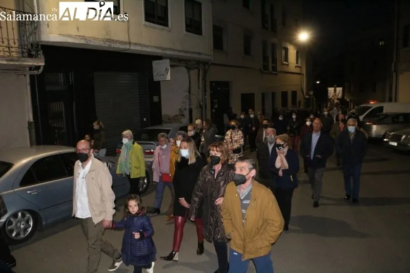 Procesión del Santo Entierro por las calles de Gujuelo - Fotos: Kiko Robles