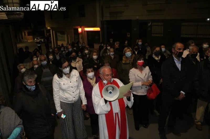 Procesión del Santo Entierro por las calles de Gujuelo - Fotos: Kiko Robles
