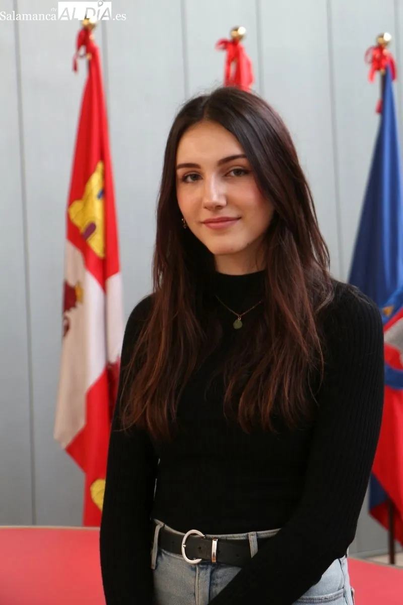 La dama de las fiestas de 2022 Diana Hernández Monje - KR