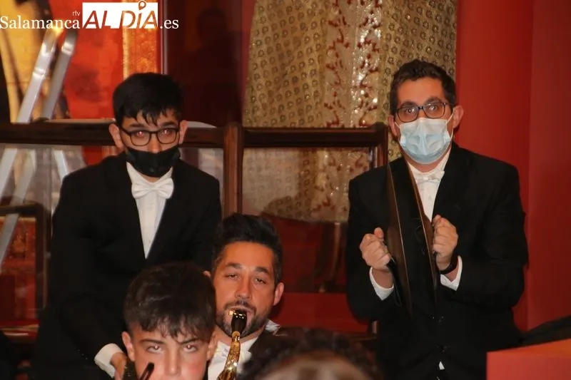 Foto 7 - La Banda de M&uacute;sica estrena &lsquo;A ti&hellip;Juan&rsquo; y &lsquo;Dulce Mirada de Mar&iacute;a&rsquo; de Manuel Rico y Mat&iacute;as Ca&ntilde;izal