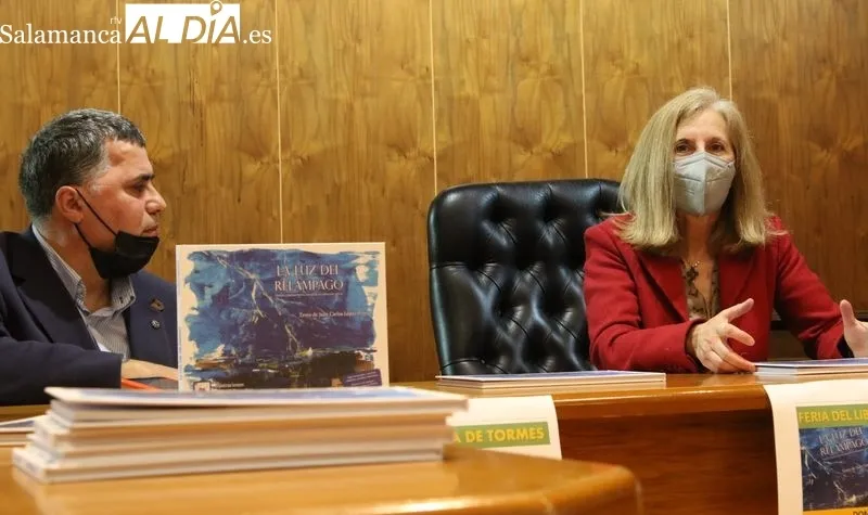 Presentación de 'La Luz del relámpago', de Juan Carlos López Pinto 