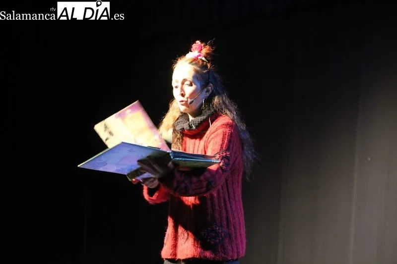 Feria del Libro en Vitigudino y cuentacuentos para celebrar este 23 de abril / MARIBEL SÁNCHEZ