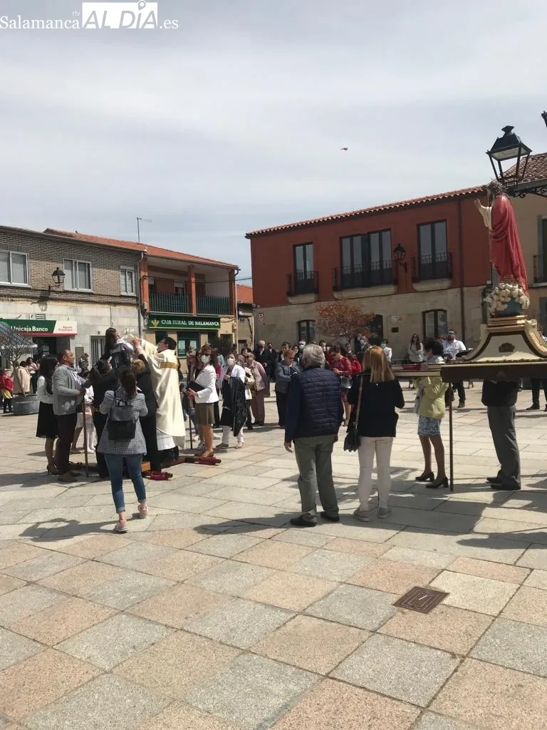 La plaza de Cantalpino se convertía en epicentro de la procesión del Encuentro