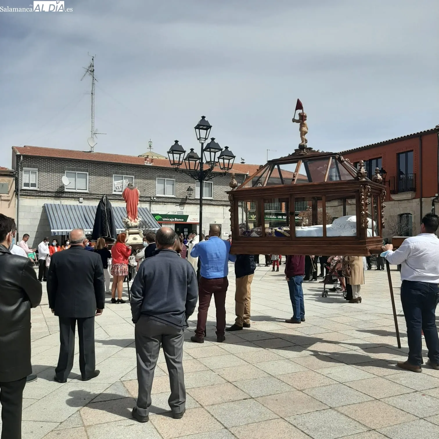 La plaza de Cantalpino se convertía en epicentro de la procesión del Encuentro