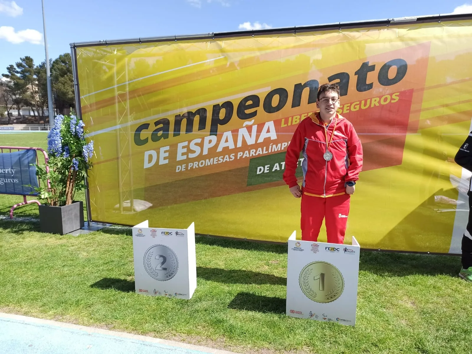 Foto 5 - Diego Ruiz y V&iacute;ctor Toro, del VelSalamanca, campeones de Espa&ntilde;a de Promesas Paral&iacute;mpicas