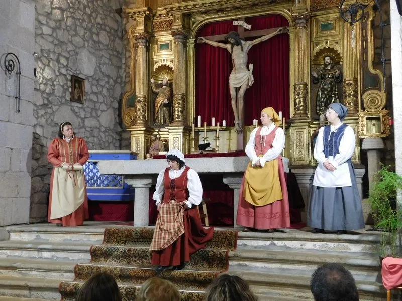Foto 4 - Teatro en San Mart&iacute;n del Casta&ntilde;ar con 'Buscando a Nebrija' 