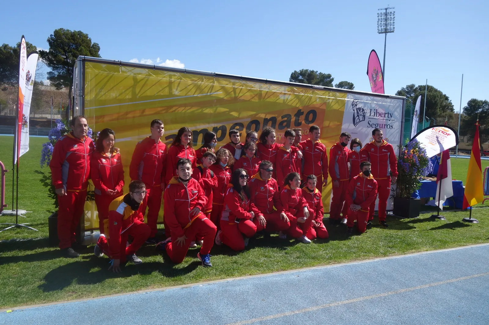 Foto 4 - Diego Ruiz y V&iacute;ctor Toro, del VelSalamanca, campeones de Espa&ntilde;a de Promesas Paral&iacute;mpicas