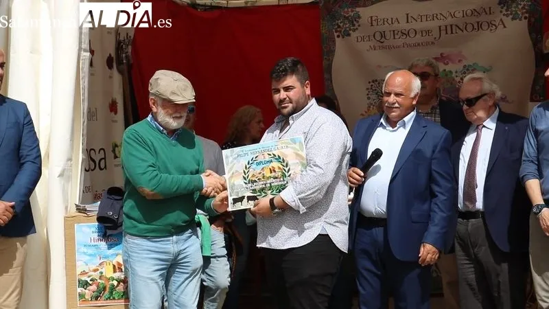 Los jovenes ganaderos de la localidad recibieron un diploma / CORRAL