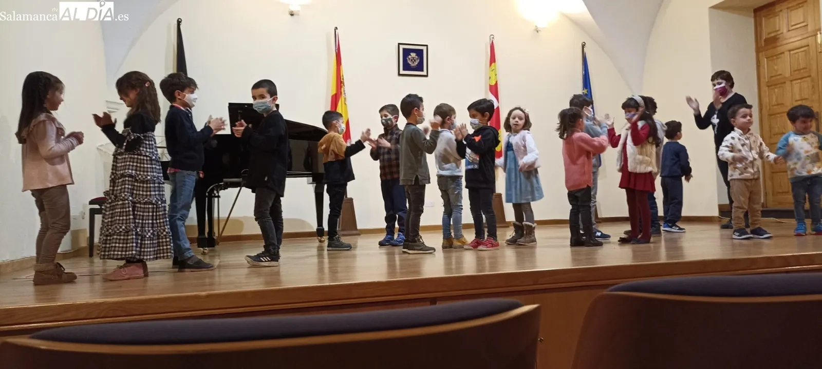 Foto 3 - Los peque&ntilde;os de la escuela de m&uacute;sica y danza 'Jos&eacute; Lid&oacute;n' despliegan su arte