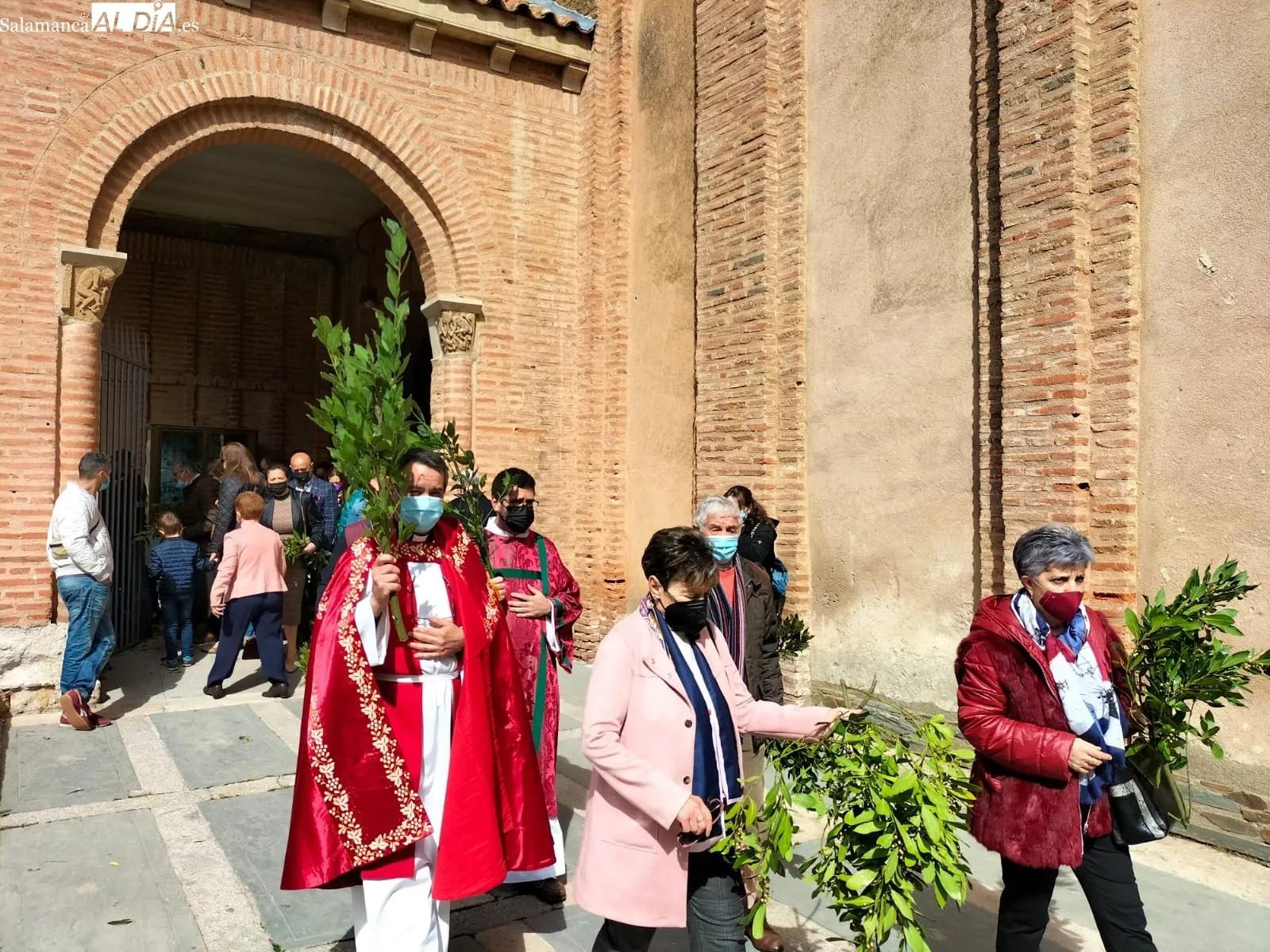 Foto 6 - Los albenses, fieles a su cita con el Domingo de Ramos