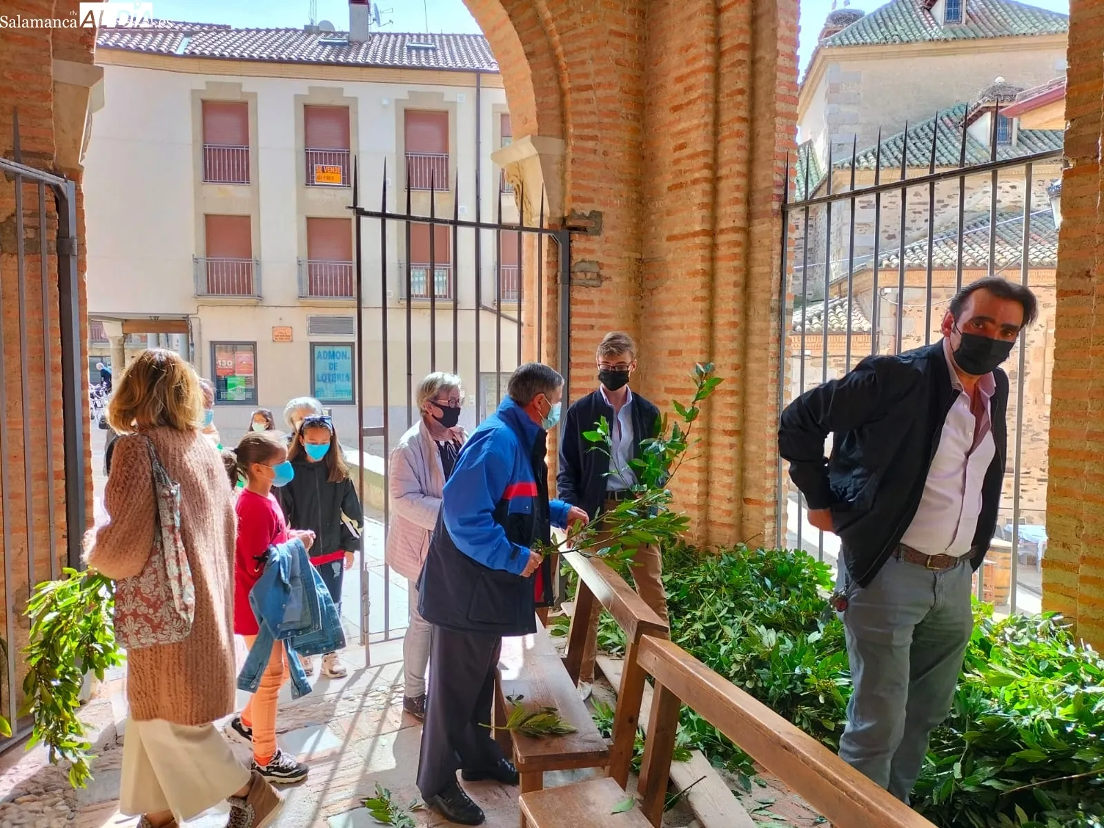 Foto 4 - Los albenses, fieles a su cita con el Domingo de Ramos