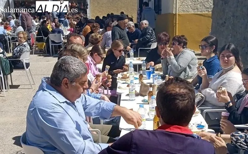 Parrillada y paella solidaria para 800 personas / HUERTOS
