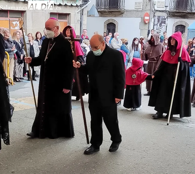 Foto 5 - El &lsquo;Santo Entierro&rsquo; engalana B&eacute;jar y muestra su riqueza art&iacute;stica &uacute;nica