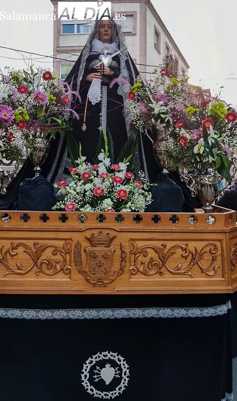 Foto 4 - El &lsquo;Santo Entierro&rsquo; engalana B&eacute;jar y muestra su riqueza art&iacute;stica &uacute;nica