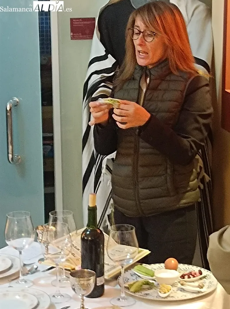 Foto 3 - La P&eacute;saj se celebra con &eacute;xito en el Museo Jud&iacute;o