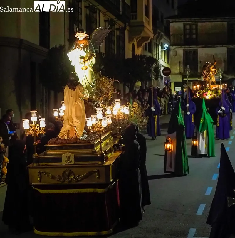Foto 15 - El &lsquo;Santo Entierro&rsquo; engalana B&eacute;jar y muestra su riqueza art&iacute;stica &uacute;nica