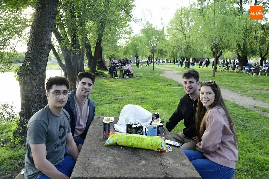 Ambiente en la Alameda Vieja y El Picón | Fotos: Adrián Martín