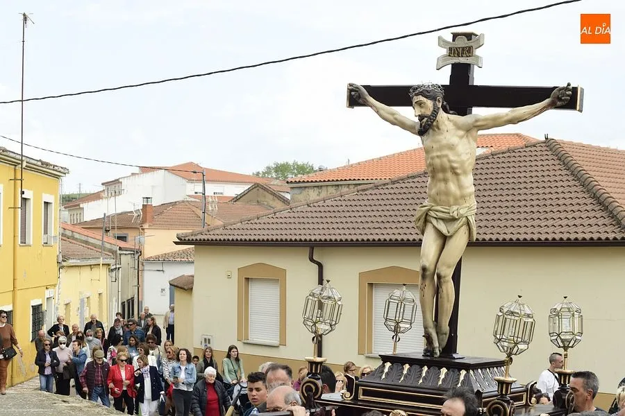 Traslado de la imagen del Cristo de La Santa Cruz/ Rep. Gráfico: Adrián M.Pastor