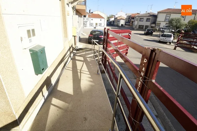 Rampa de acceso al consistorio