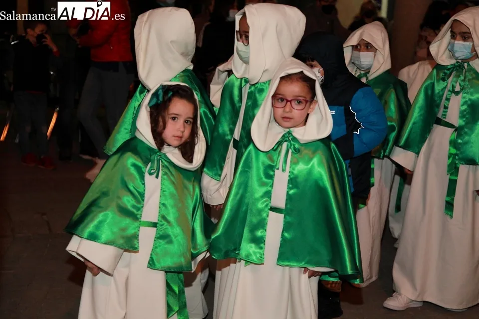 Foto 18 - Procesi&oacute;n de la Cofrad&iacute;a de la Cruz y del Amor en la noche del Mi&eacute;rcoles Santo