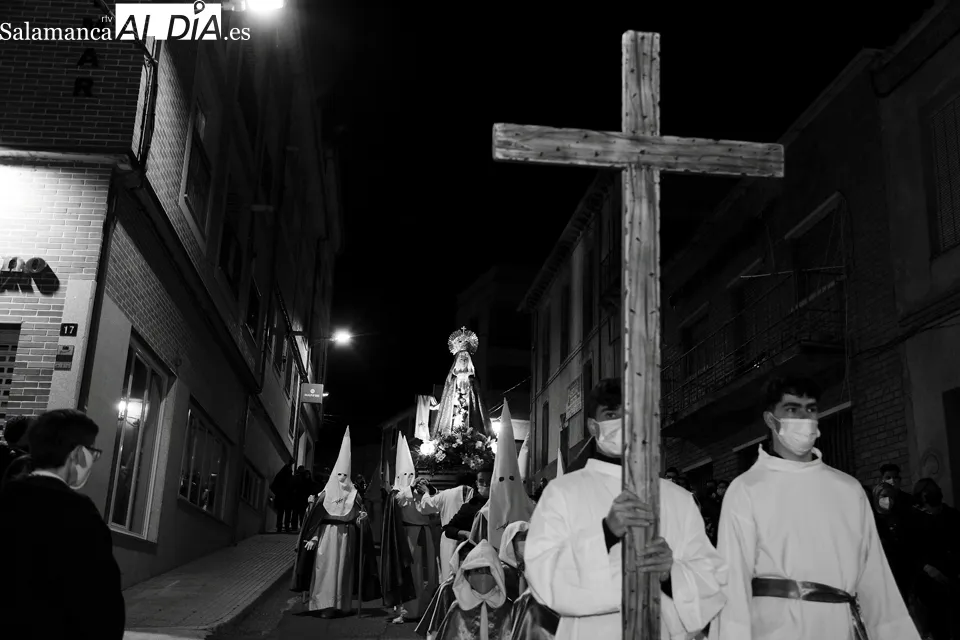 Foto 10 - Procesi&oacute;n de la Cofrad&iacute;a de la Cruz y del Amor en la noche del Mi&eacute;rcoles Santo