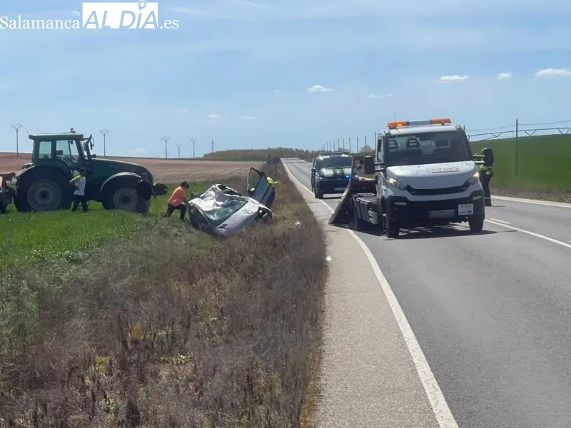 Accidente en la SA-114 cerca de Garcihernández - PZ