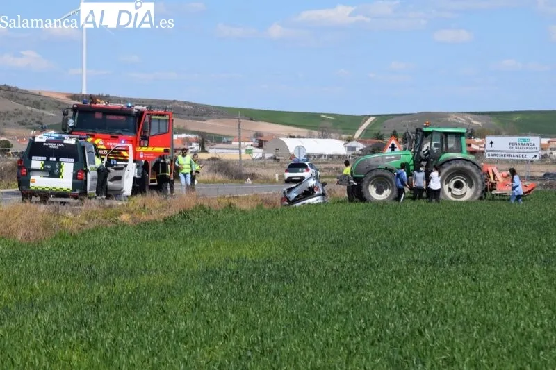 Accidente en la SA-114 cerca de Garcihernández - PZ