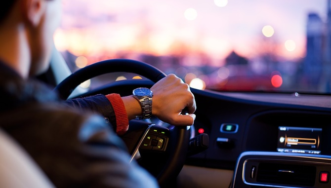Foto 1 - Los hábitos al volante que ayudan a ahorrar combustible y dinero 