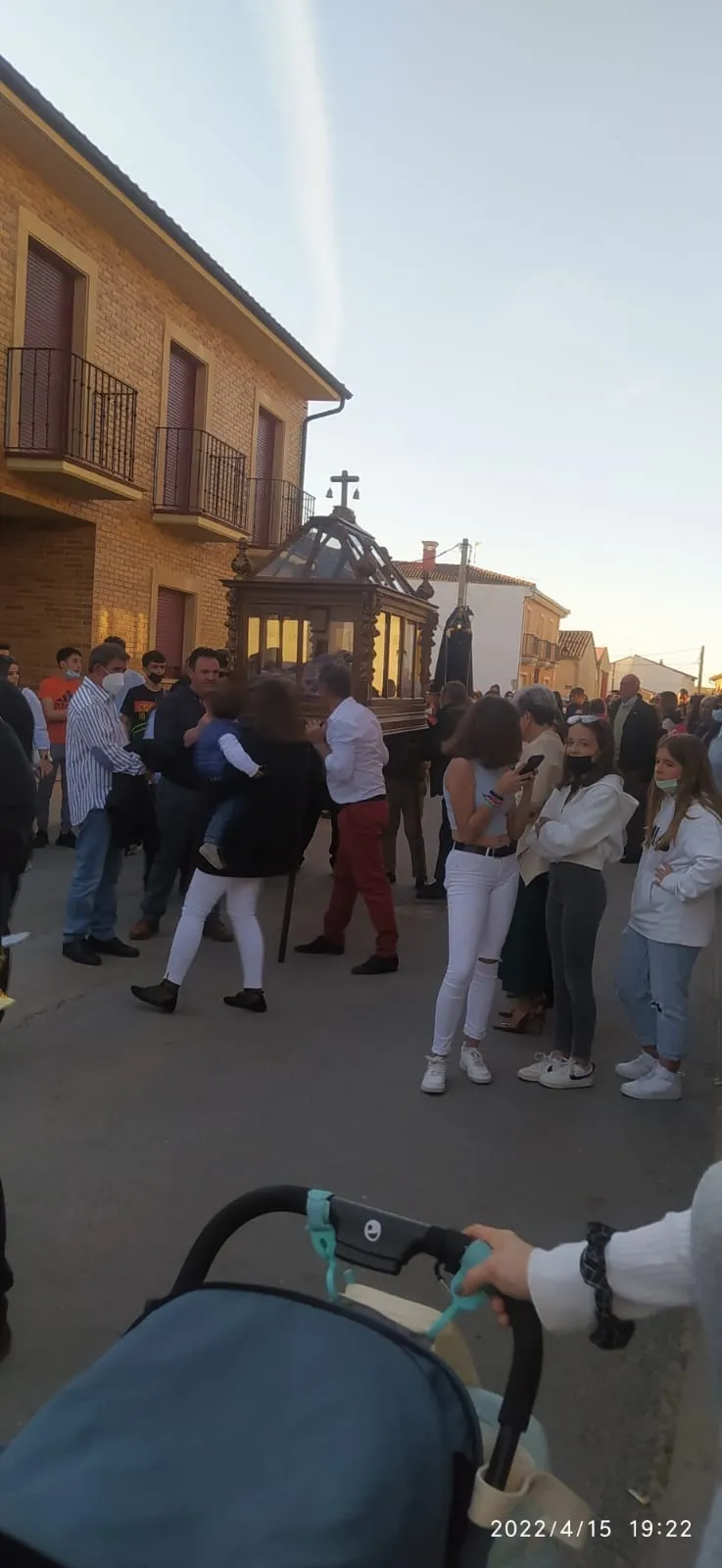 Cantalpino se vuelca en el retorno de su Semana Santa