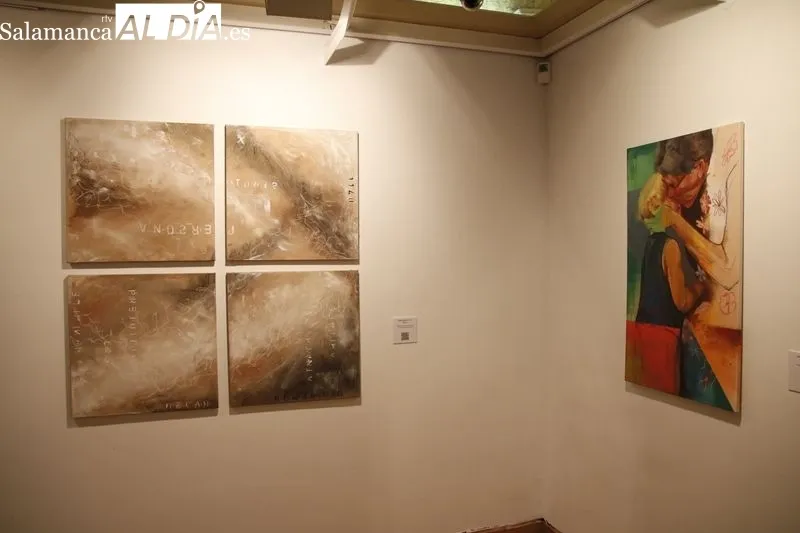 Exposición ‘Un viaje con retorno’ en la Sala de Exposiciones del Patio de Escuelas Menores. Foto de David Sañudo