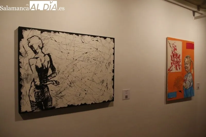 Exposición ‘Un viaje con retorno’ en la Sala de Exposiciones del Patio de Escuelas Menores. Foto de David Sañudo