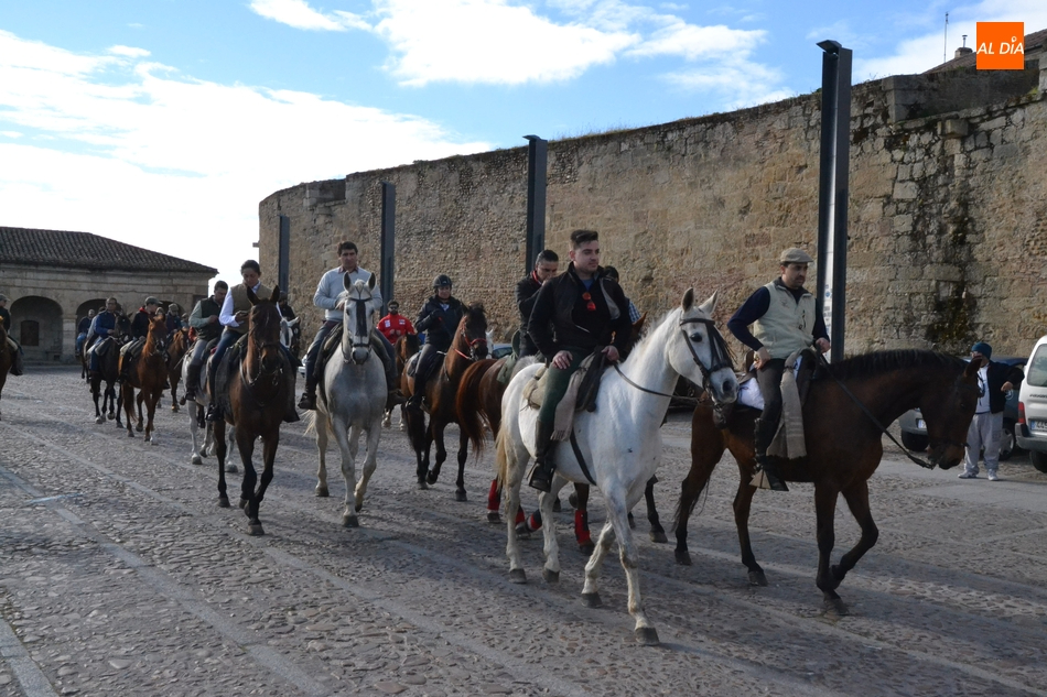 Foto 1 - Vuelve la Ruta de las Fortificaciones de Frontera a caballo