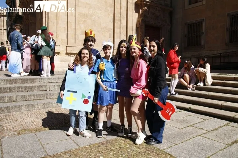 Fiestas de Filología y Bellas Artes en el centro de Salamanca. Foto de David Sañudo