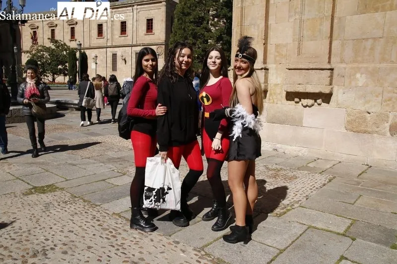 Fiestas de Filología y Bellas Artes en el centro de Salamanca. Foto de David Sañudo
