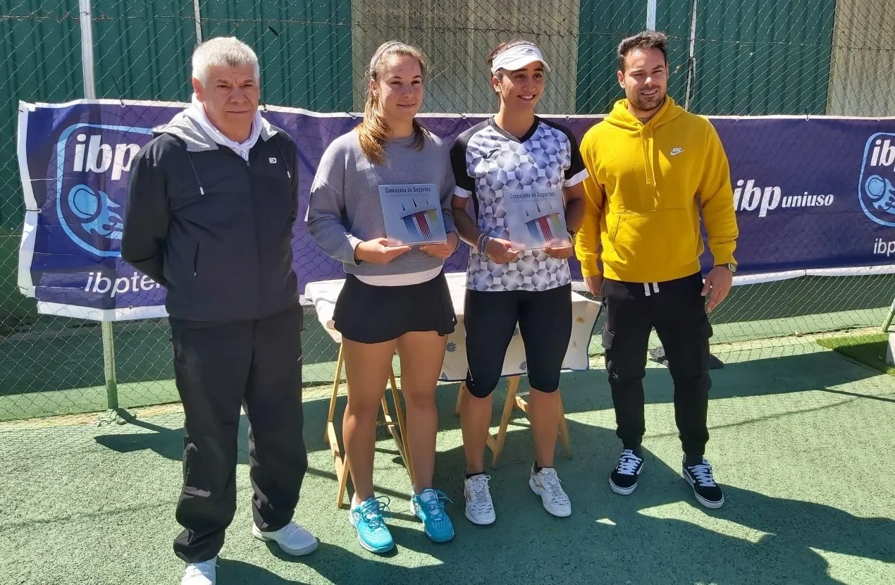 Foto 2 - Marina Benito se lleva la categor&iacute;a femenina del XIII Open de Ciudad Rodrigo