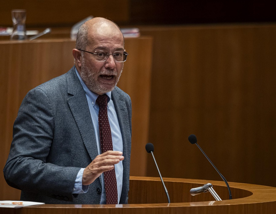 Francisco Igea interviene en el pleno del debate de investidura del candidato del PP a la Presidencia de la Junta | EP