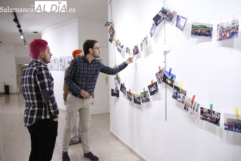 Exposición ‘Iguales, 25 años de lucha LGTBI  en Salamanca’ en el Espacio Joven. Foto de David Sañudo