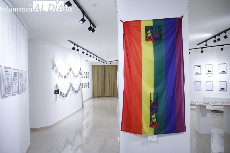 Exposición ‘Iguales, 25 años de lucha LGTBI  en Salamanca’ en el Espacio Joven. Foto de David Sañudo