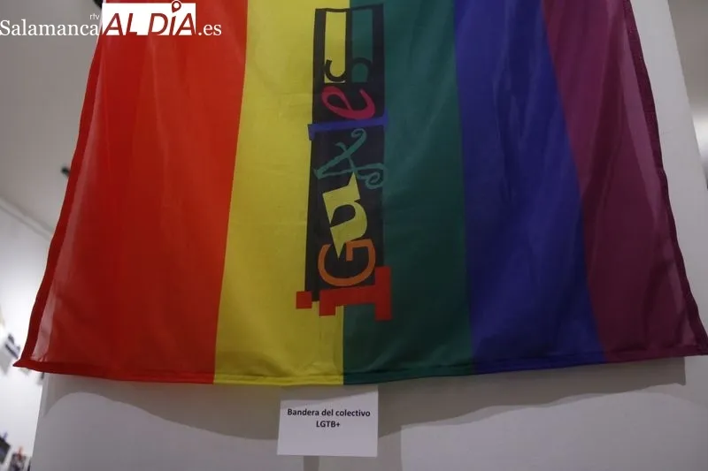 Exposición ‘Iguales, 25 años de lucha LGTBI  en Salamanca’ en el Espacio Joven. Foto de David Sañudo
