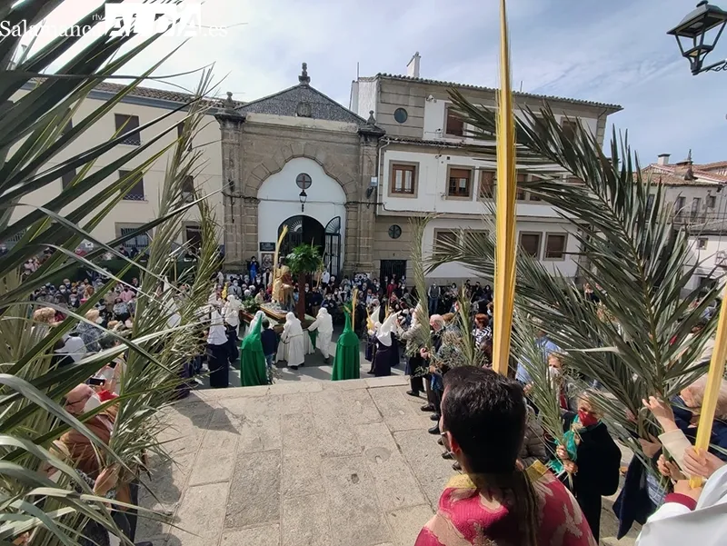 Foto 4 - El &lsquo;Domingo de Ramos&rsquo; devolvi&oacute; las im&aacute;genes a las calles bejaranas