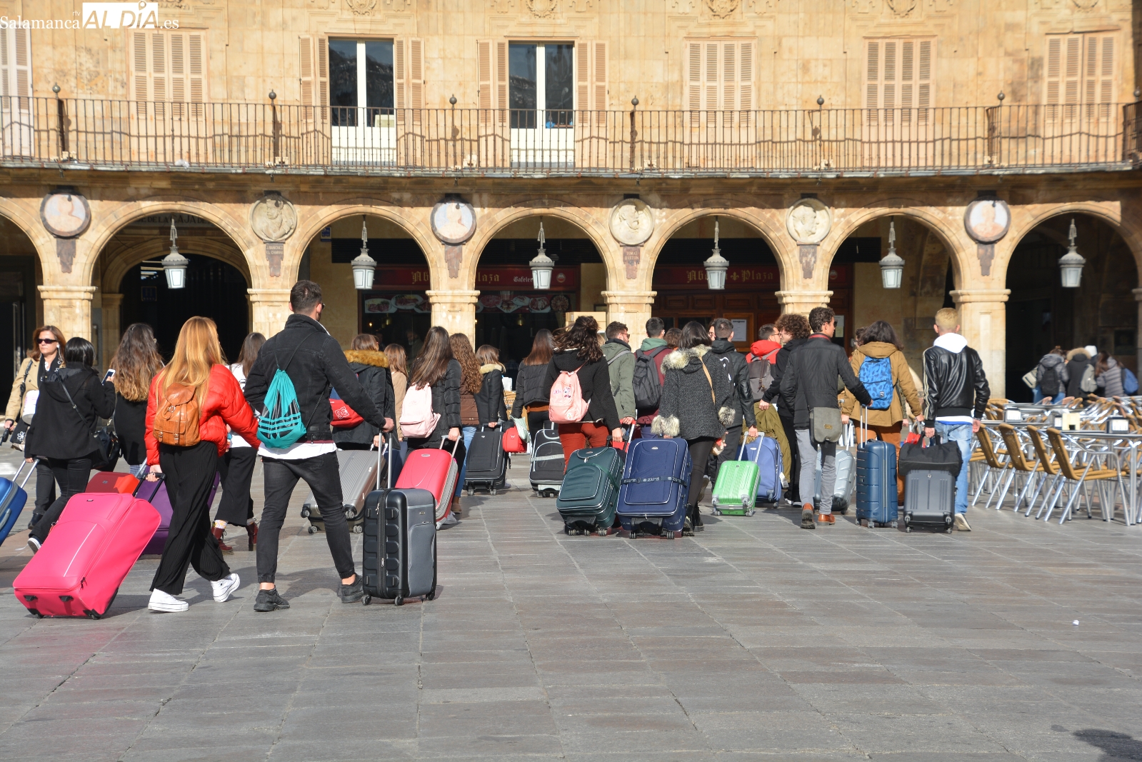 Turistas por las calles de Salamanca | Foto de archivo