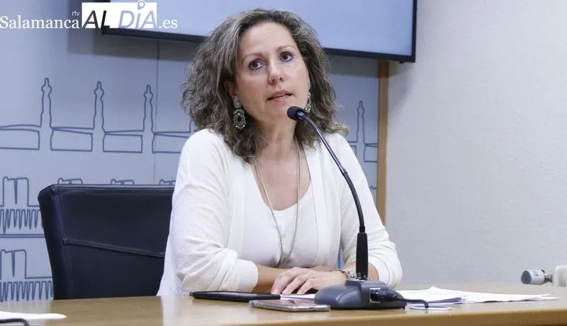 José Luis Mateos y Marian Recio, portavoz y viceportavoz socialistas en el Ayuntamiento de Salamanca. Foto de David Sañudo