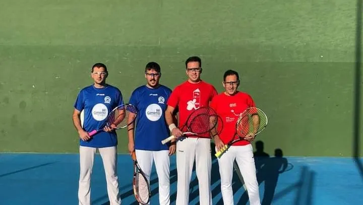 Víctor Carrasco juega actualmente el Club de Tenis de Benicarló