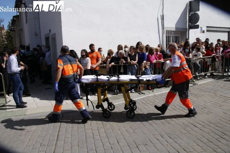 Los servicios de urgencia han atendido a dos personas de entre el público antes de la procesión - DS