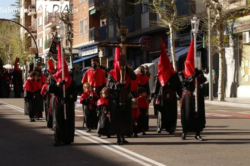 Procesión de la Hermandad del Silencio en el barrio de Pizarrales - David Sañudo