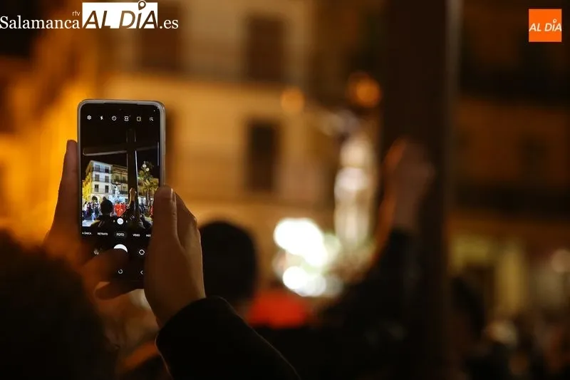 Foto 6 - El Cristo de la Salud expira su dolor en la noche del Martes Santo